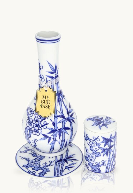 Luck stylish bong by My Bud Vase - Headshop.com