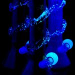 Soft Glass Beaker Bong “Glow Spiral” – UV-Reactive Accents – Assorted Colors